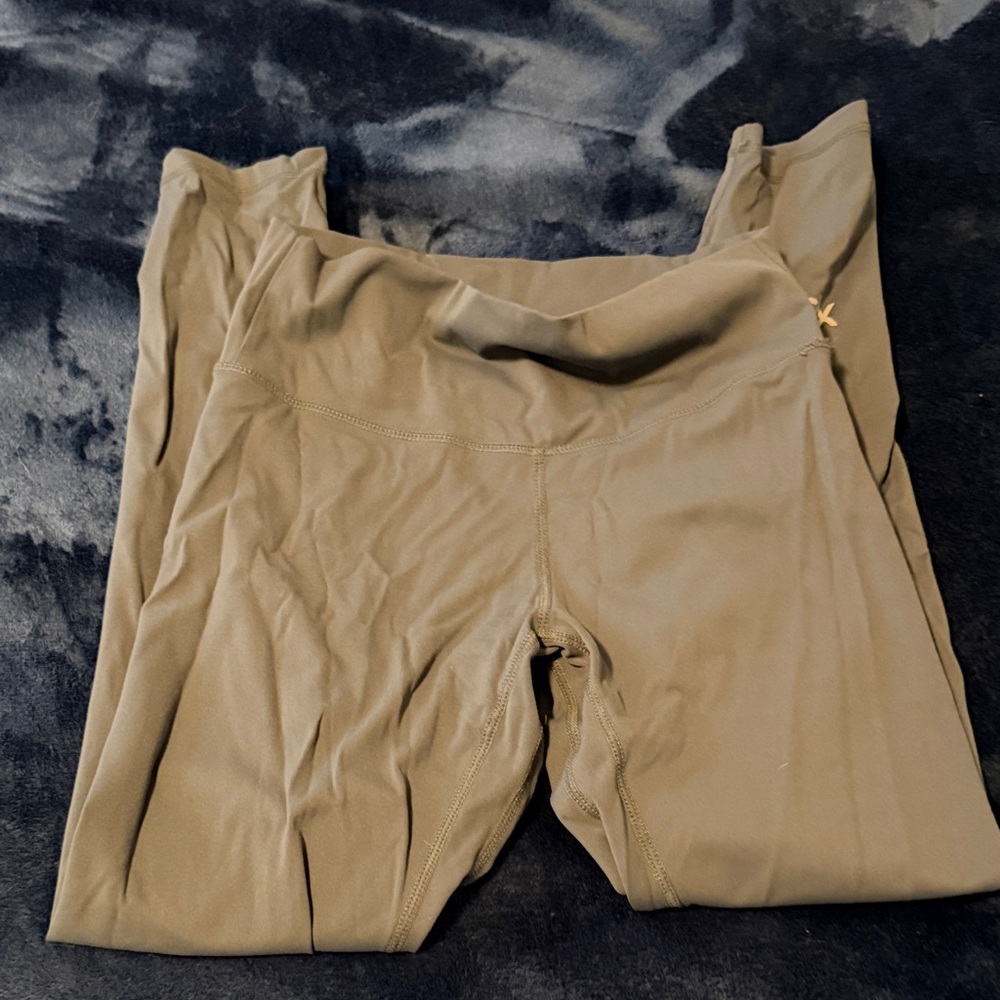 A7 Grey leggings